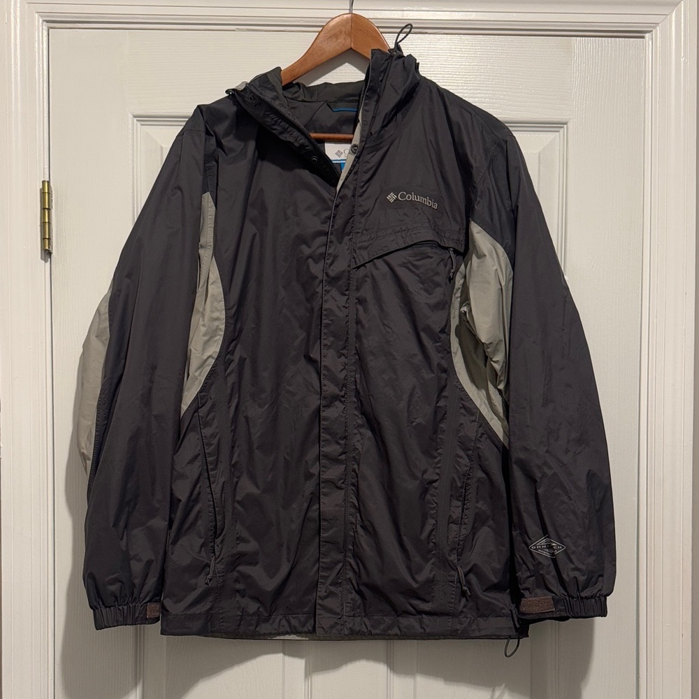 Columbia Men’s Dark Gray Rain Jacket - Size Small